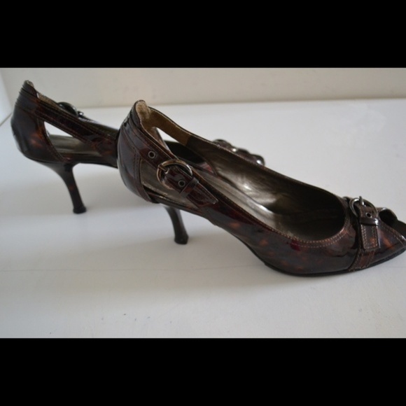 Stuart Weitzman pumps - Picture 2 of 4